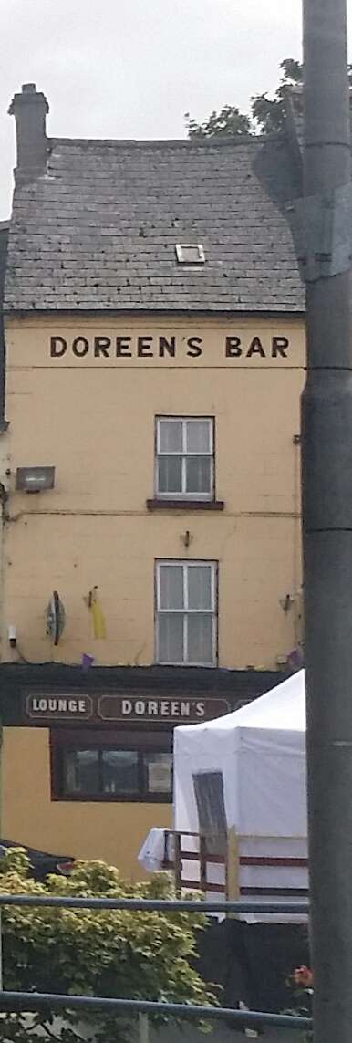 Doreen's Bar